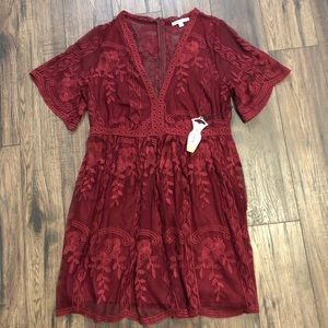 Bella Ella Boutique Lace Dress: XL